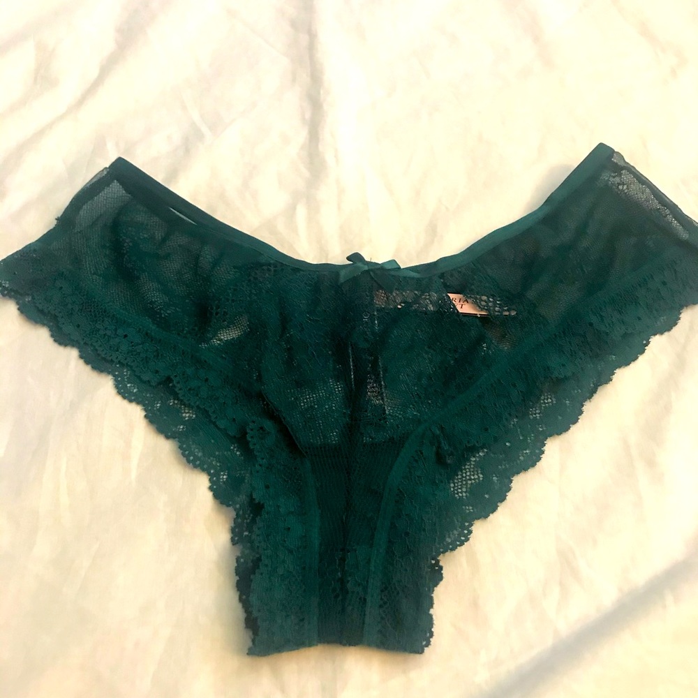Victoria’s Secret Very Sexy Cheeky in green lace